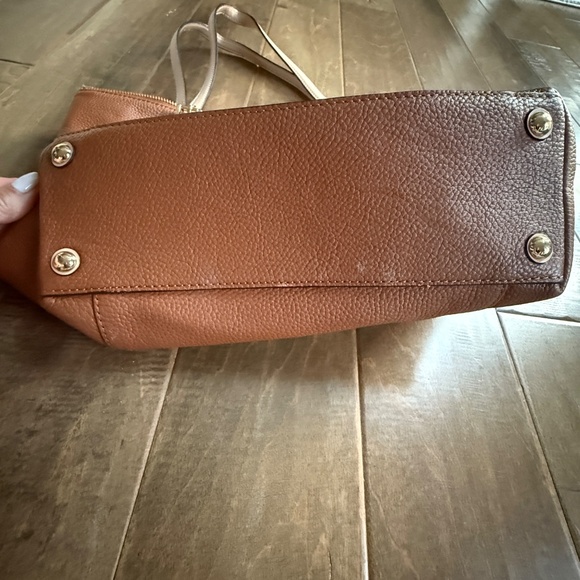 Michael Kors Jet Set East West Leather Brown Tote - Picture 4 of 6